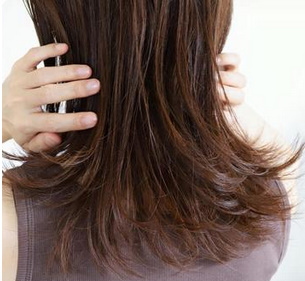 40代から変わる髪質に!エイジング毛を若返らせる正しいケア法